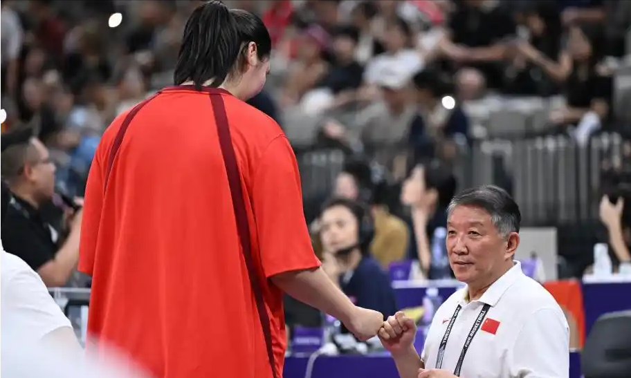 中国队完胜马来西亚队，桃田贤斗惊艳四座