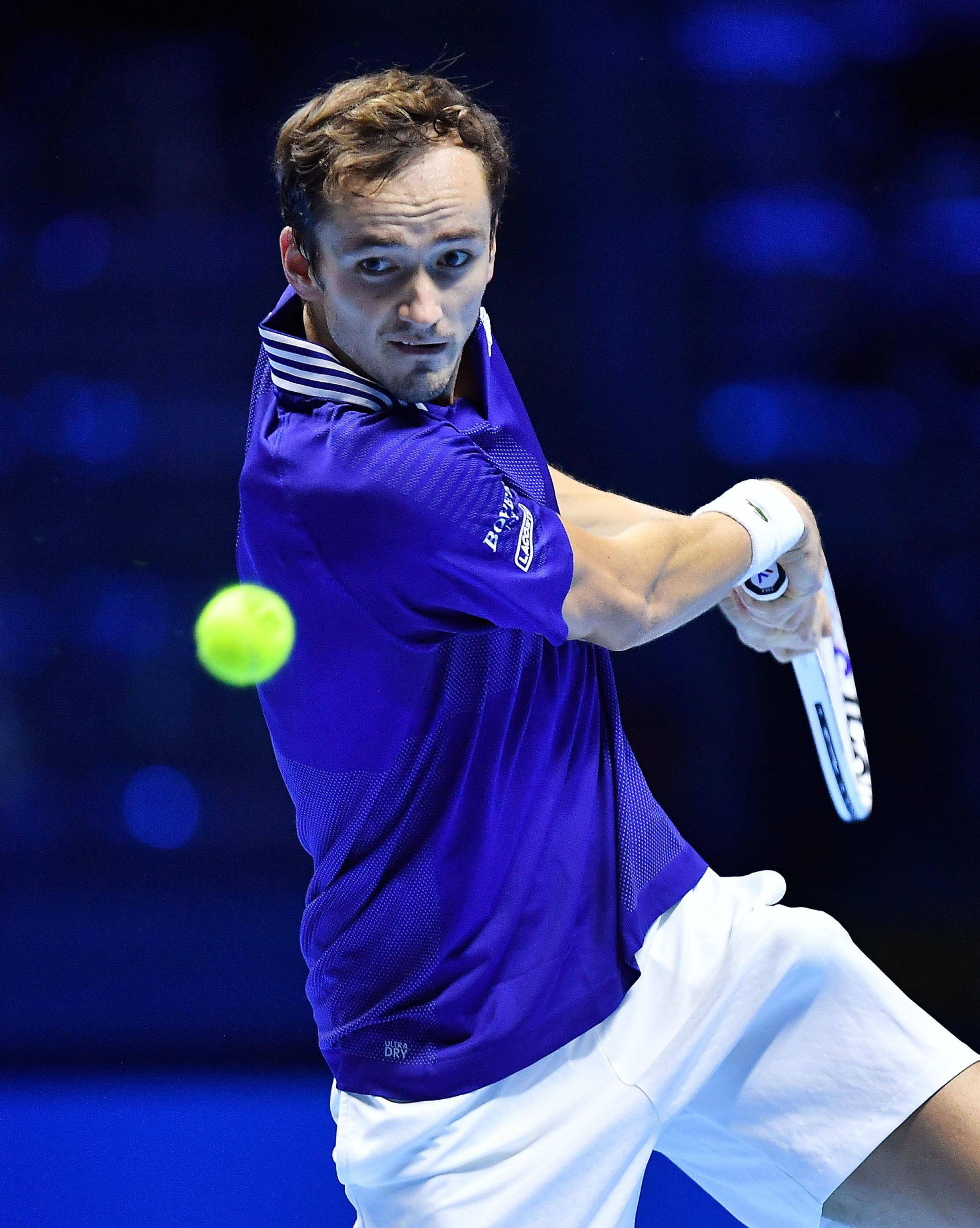 年终总决赛横扫美网，梅德韦杰夫统治全场