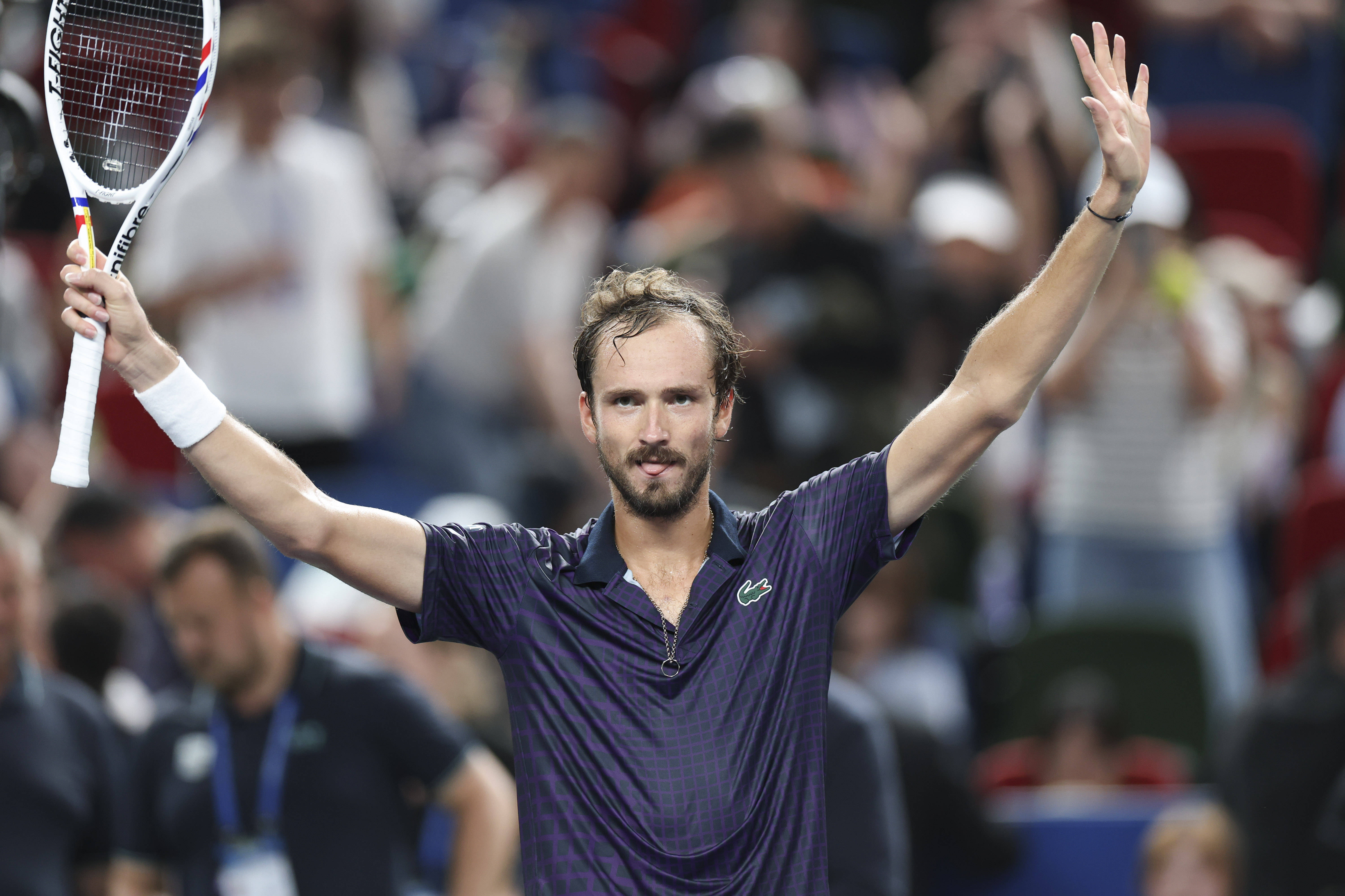 德国网球队横扫法国网球队，梅德韦杰夫高光表现