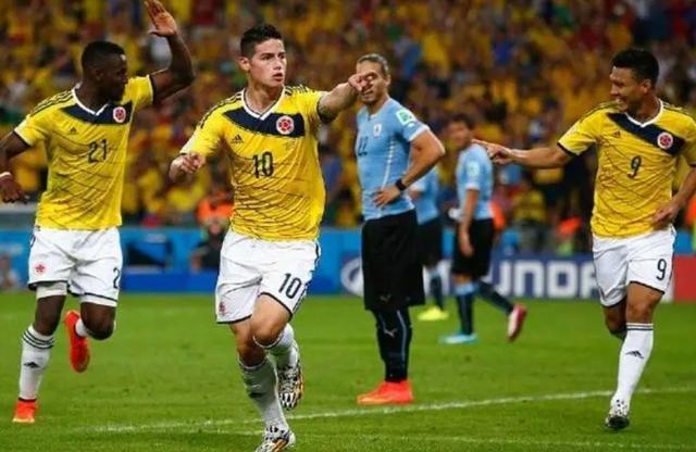 乌拉圭横扫希腊，阿圭罗统治全场