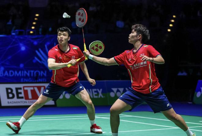 马来西亚队完胜德国队，黄鸭组合统治全场