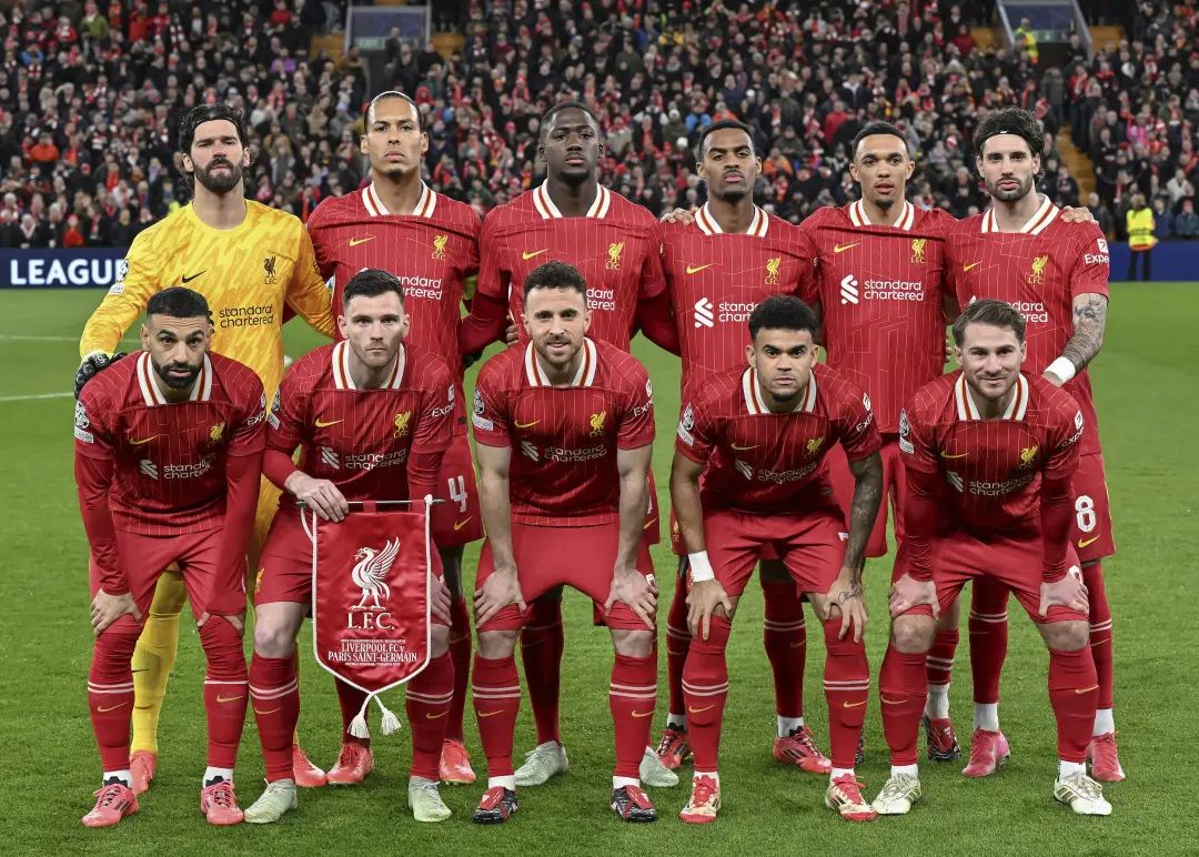 德国完胜波兰，范戴克点燃赛场