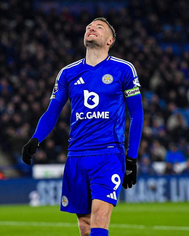 莱斯特城负曼城,降级悬念难消 莱斯特城负曼城,降级悬念难消